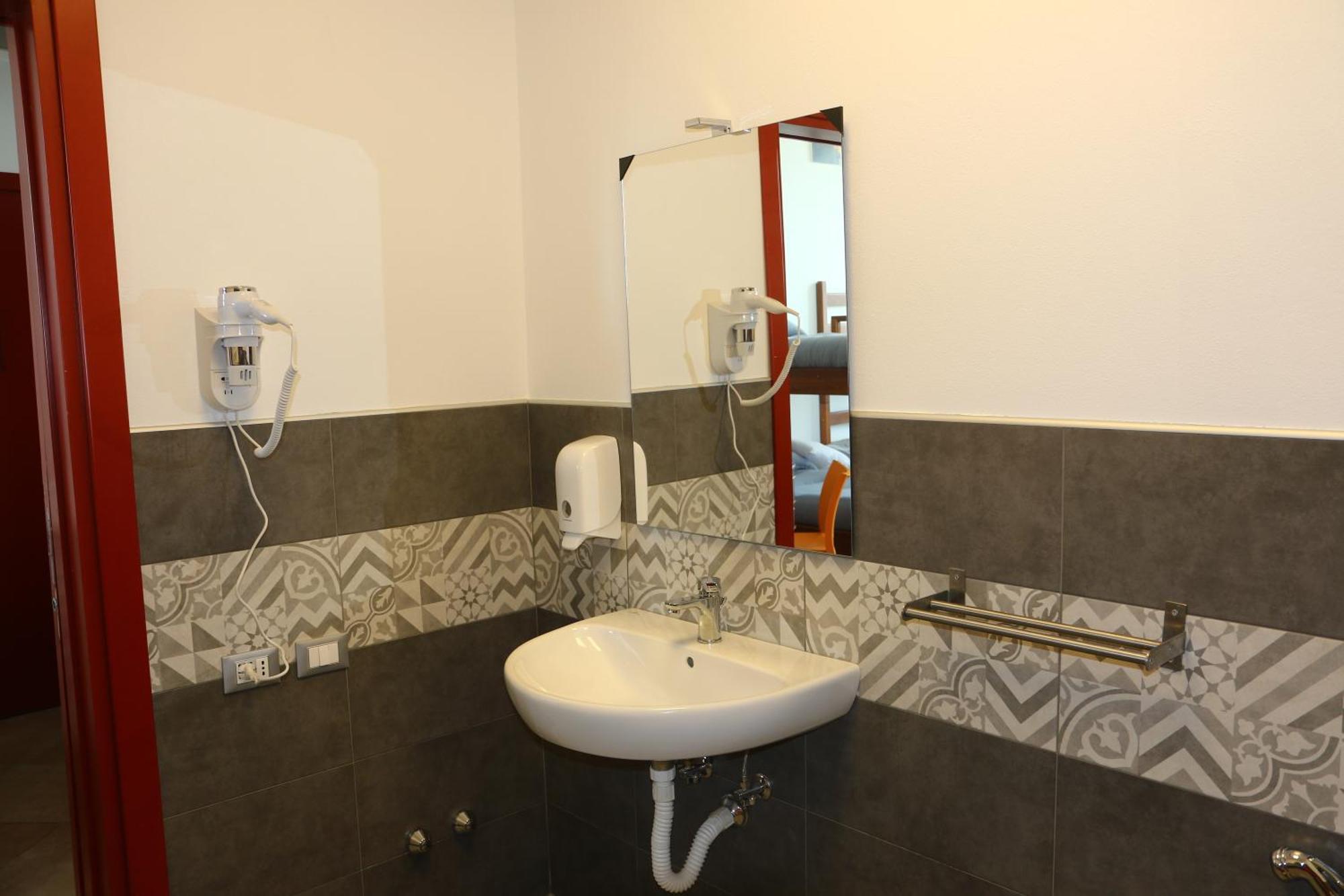 Student'S Hostel 파르마 외부 사진